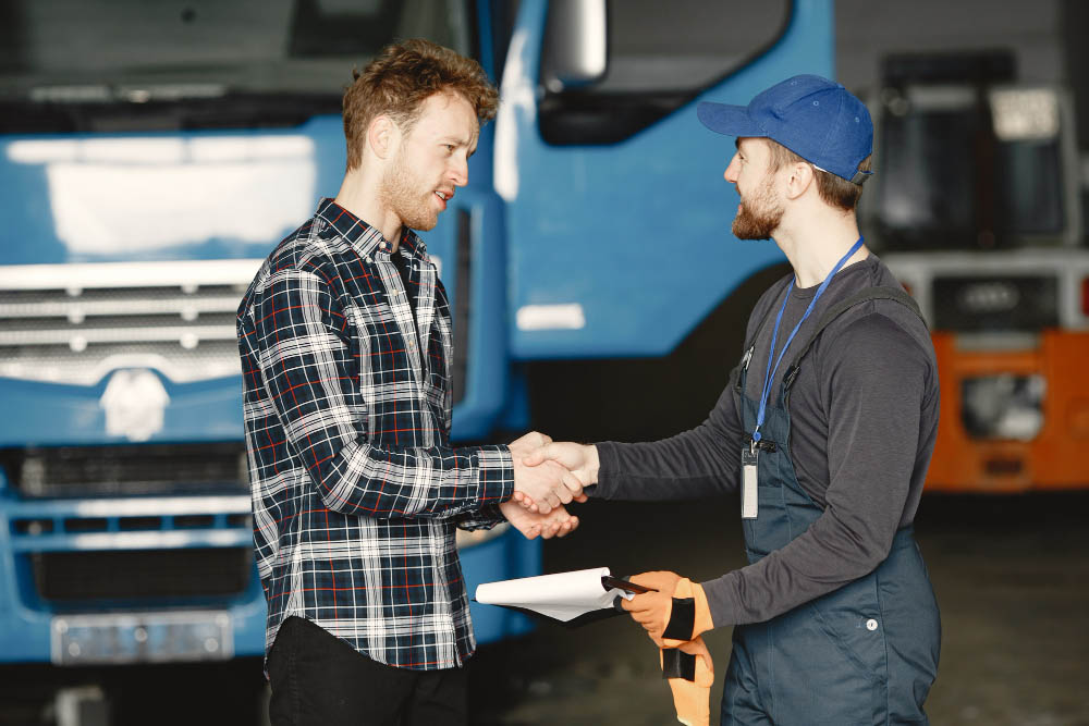 Quelle est la différence entre transitaire, commissionnaire de transport et transporteur ?